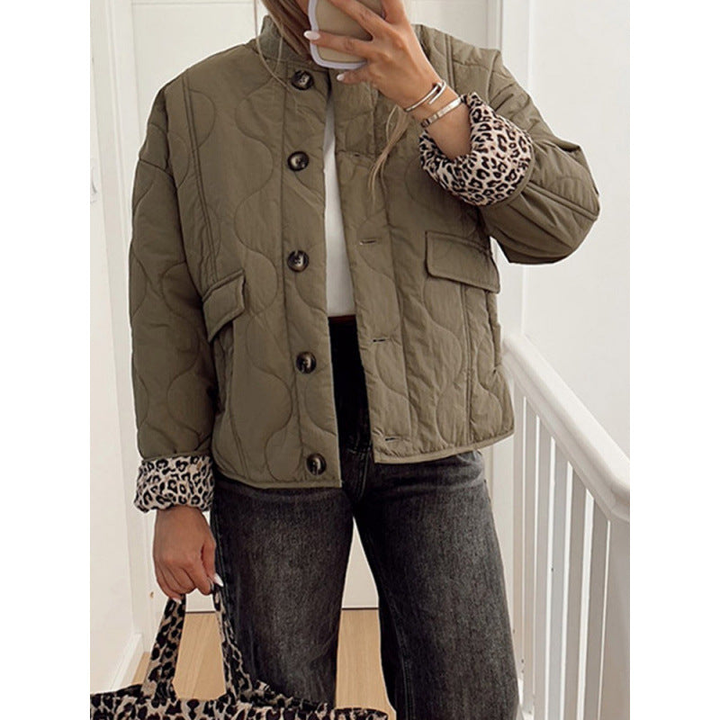 Damen Steppjacke mit kunstvollem Muster und praktischen Taschen WW