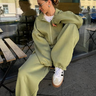 Damen bequemer Fleece-Trainingsanzug mit hohem Kragen und elastischen Bündchen WW