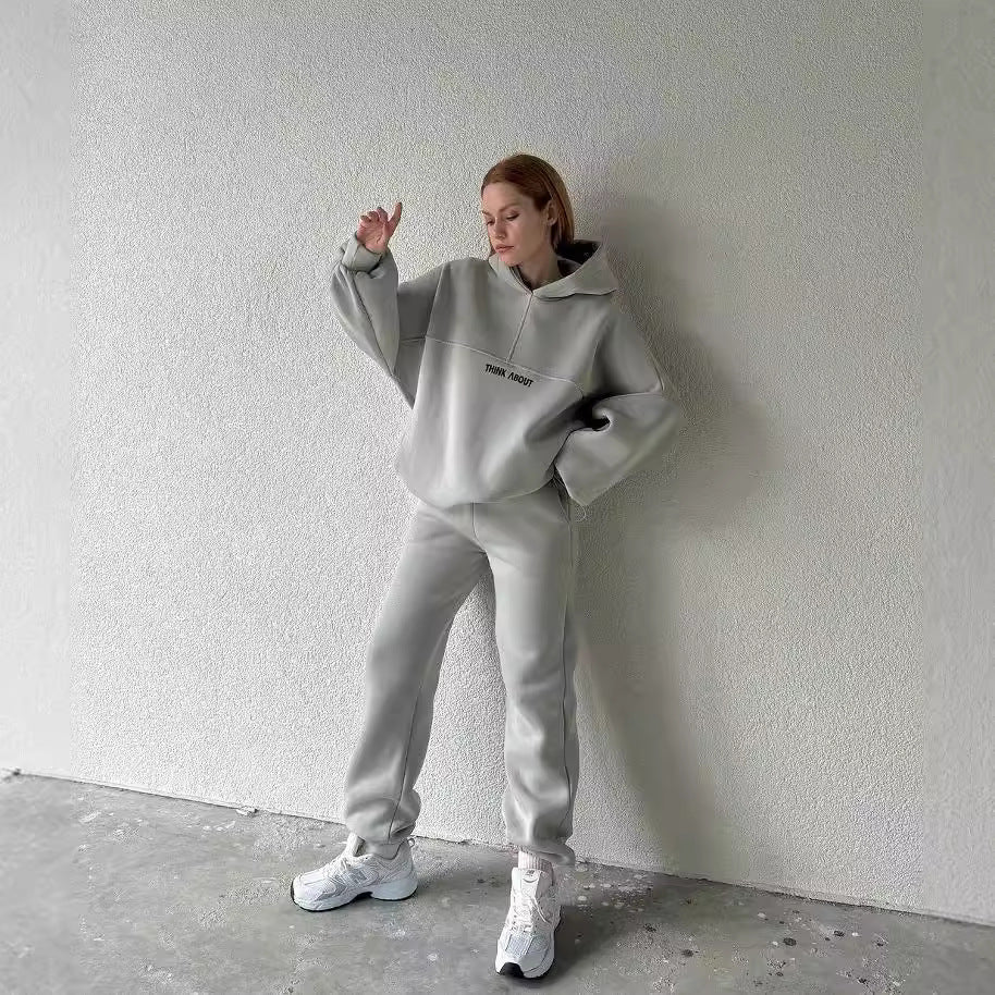 Damen bequemer Hoodie mit weitem Schnitt und praktischen Kängurutaschen WW