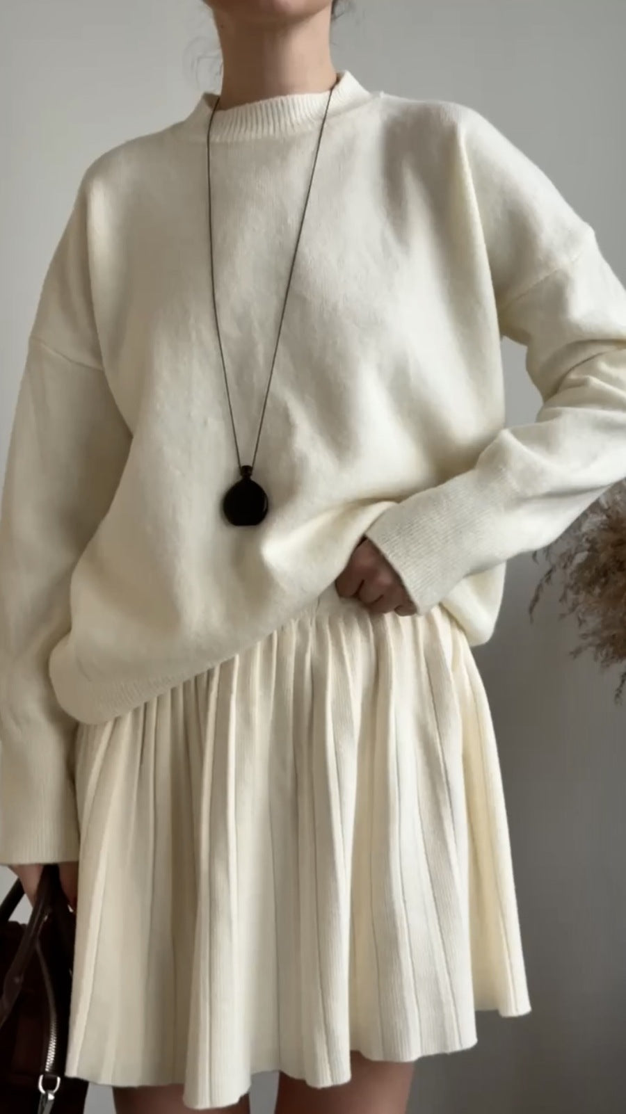 Damen gemütlicher Pullover mit weitem Schnitt und voluminösem Rock W&W Mode