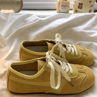 Damen Sportliche Sneakers aus Veloursleder mit atmungsaktiven Einsätzen und besonders weicher Sohle WW