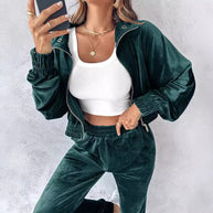 Damen Sportanzug mit weichem Samt und modernem Schnitt WW