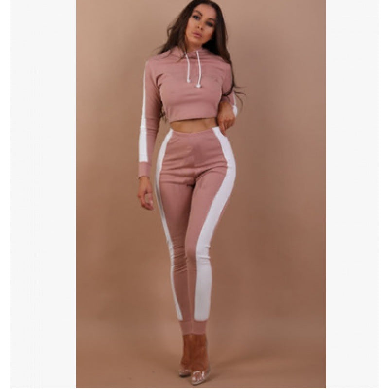 Damen Sportliches Set mit cropped Hoodie und leggings WW