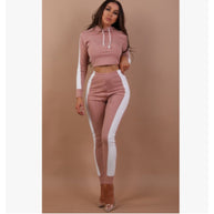 Damen Sportliches Set mit cropped Hoodie und leggings WW