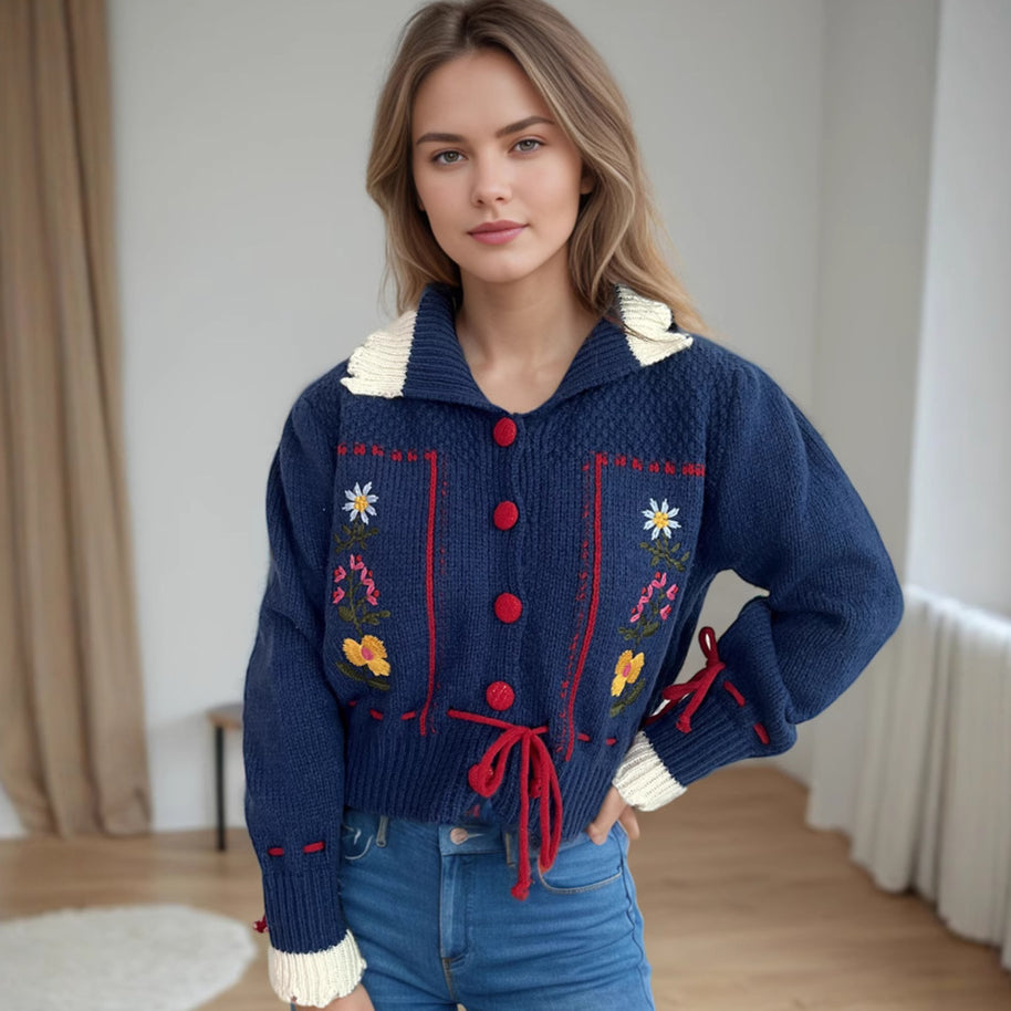 Damen Strickjacke mit floralen Stickereien und dekorativen Knöpfen WW