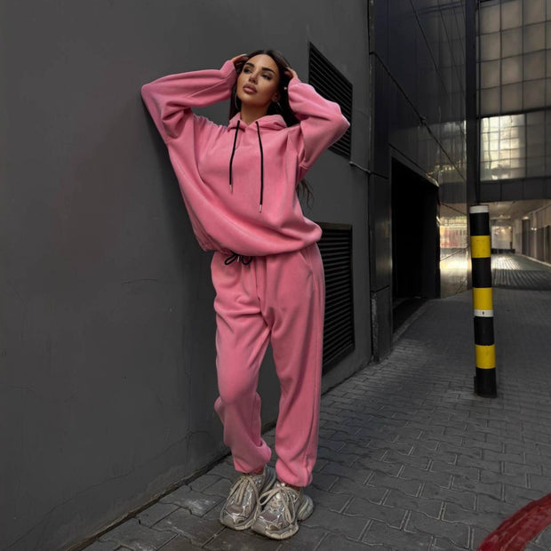 Damen sportliches Freizeit-Set mit oversized Hoodie und lässigen Jogginghosen WW