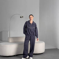 Damen sportliches Sweat-Set mit Reißverschluss und weit geschnittenen Hosen WW