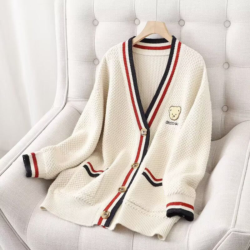 Damen Strickjacke mit Bärenmotiv und Kontraststreifen WW