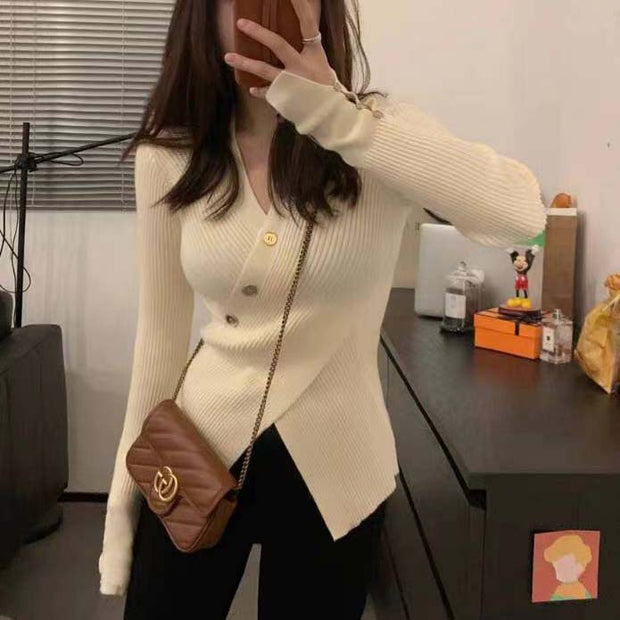 Damen Strickjacke mit asymmetrischem Schnitt und dekorativen Knöpfen WW