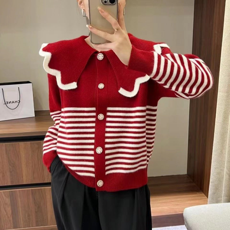 Damen Strickjacke mit großem Rüschenkragen und kontrastierenden Streifen WW