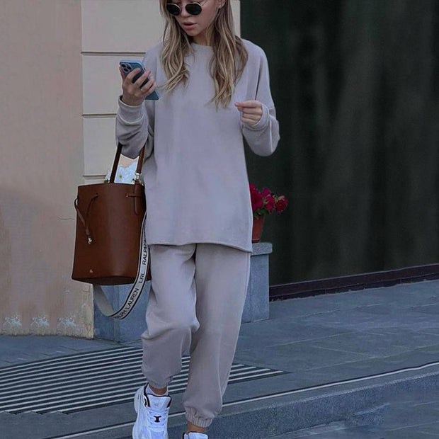 Damen Bequemer Oversize-Sweatshirt- und Lounge-Hosen-Set WW