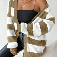 Damen Strickjacke mit trendigem Blockstreifenmuster und weichem Material WW