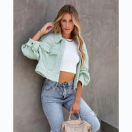 Damen Kurze Jeansjacke mit lässigem Schnitt und praktischem Taschen-Design WW