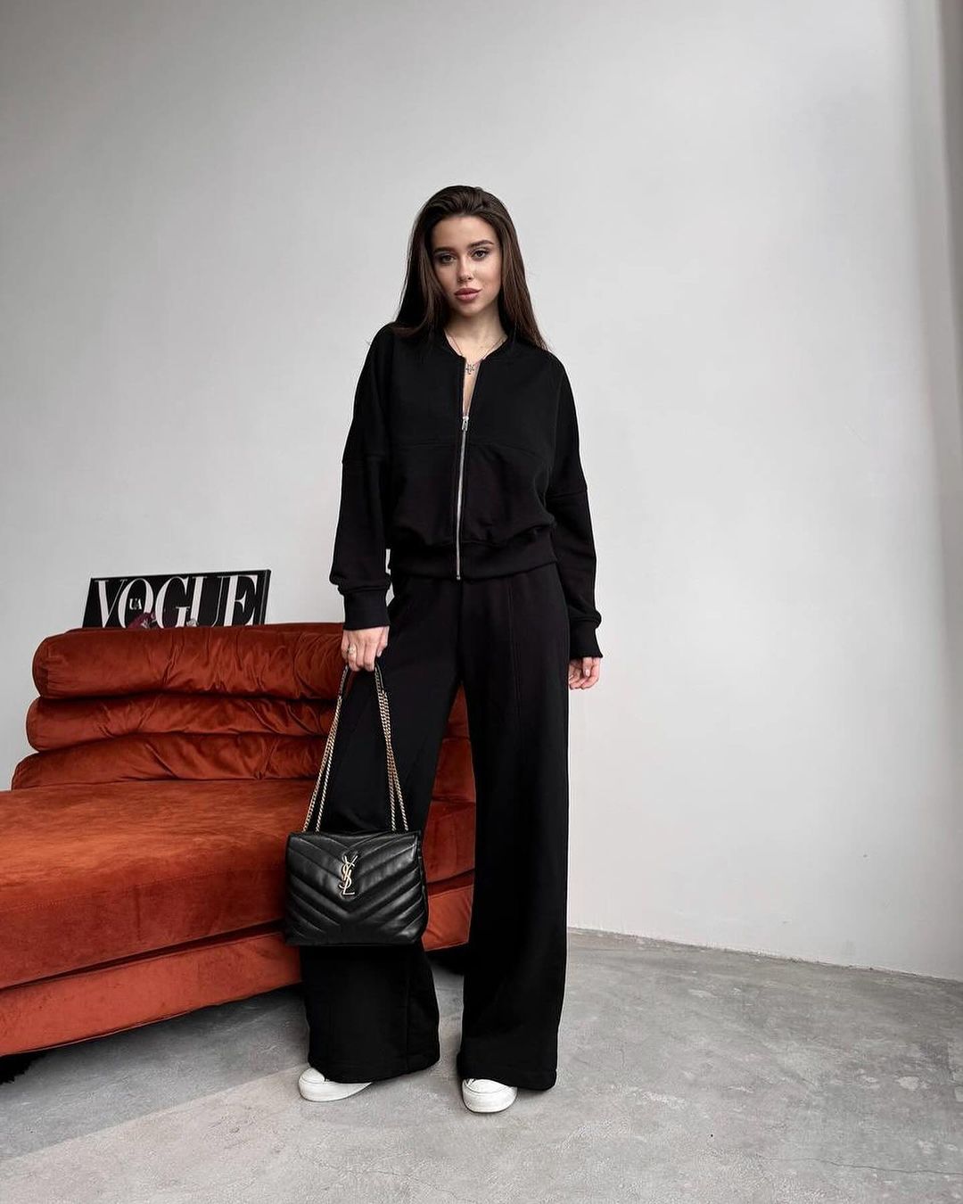 Damen Sportliches Lounge-Set mit Reißverschlussjacke und weiten Hosen WW