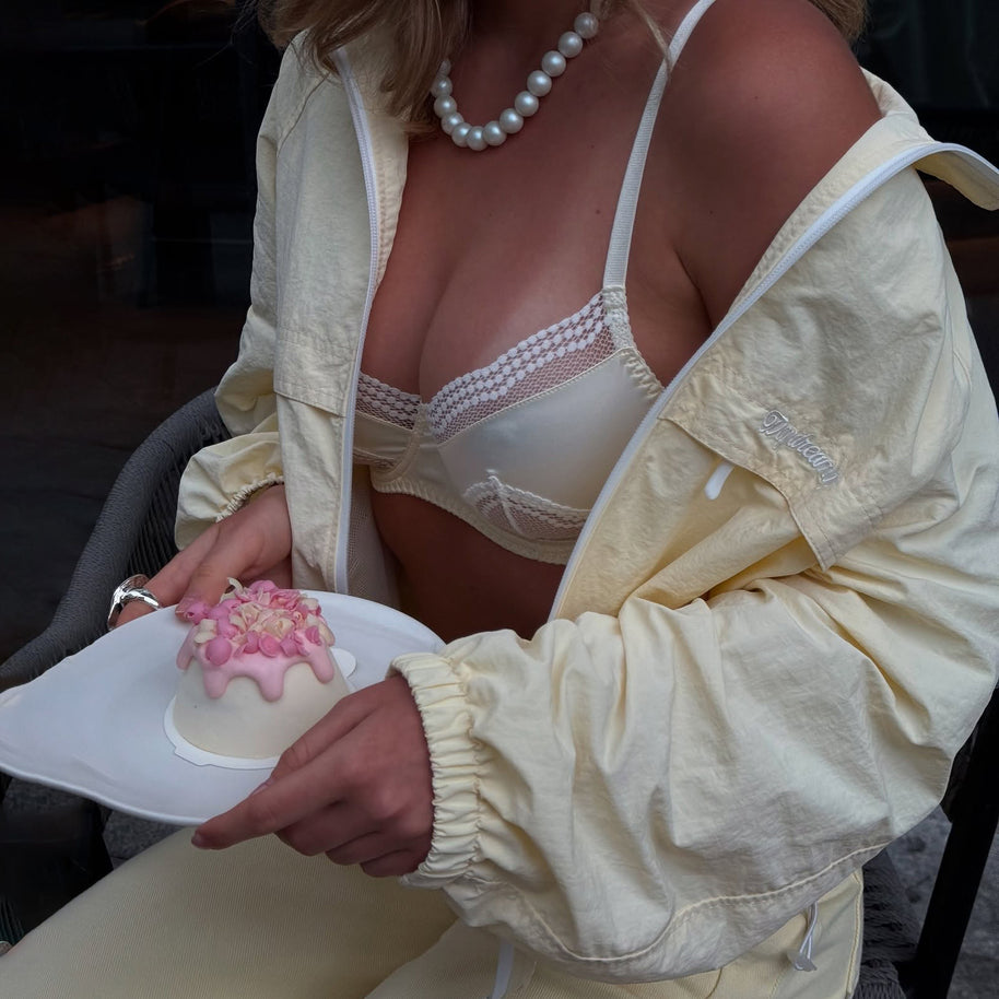 Damen Sportliche Übergangsjacke mit luftigen Einsätzen und praktischen Taschen WW