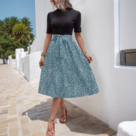 Damen Midikleid mit grafischem Punktedesign und elegantem Taillengürtel WW