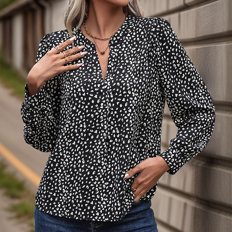 Damen Bluse mit modernen Punkte-Design und eleganten Rüschen WW