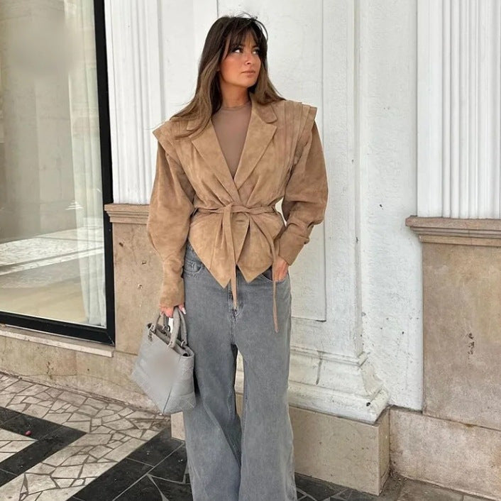Damen Übergangsjacke aus weichem Wildleder mit taillierbarem Gürtel und voluminösen Ärmeln W&W Mode