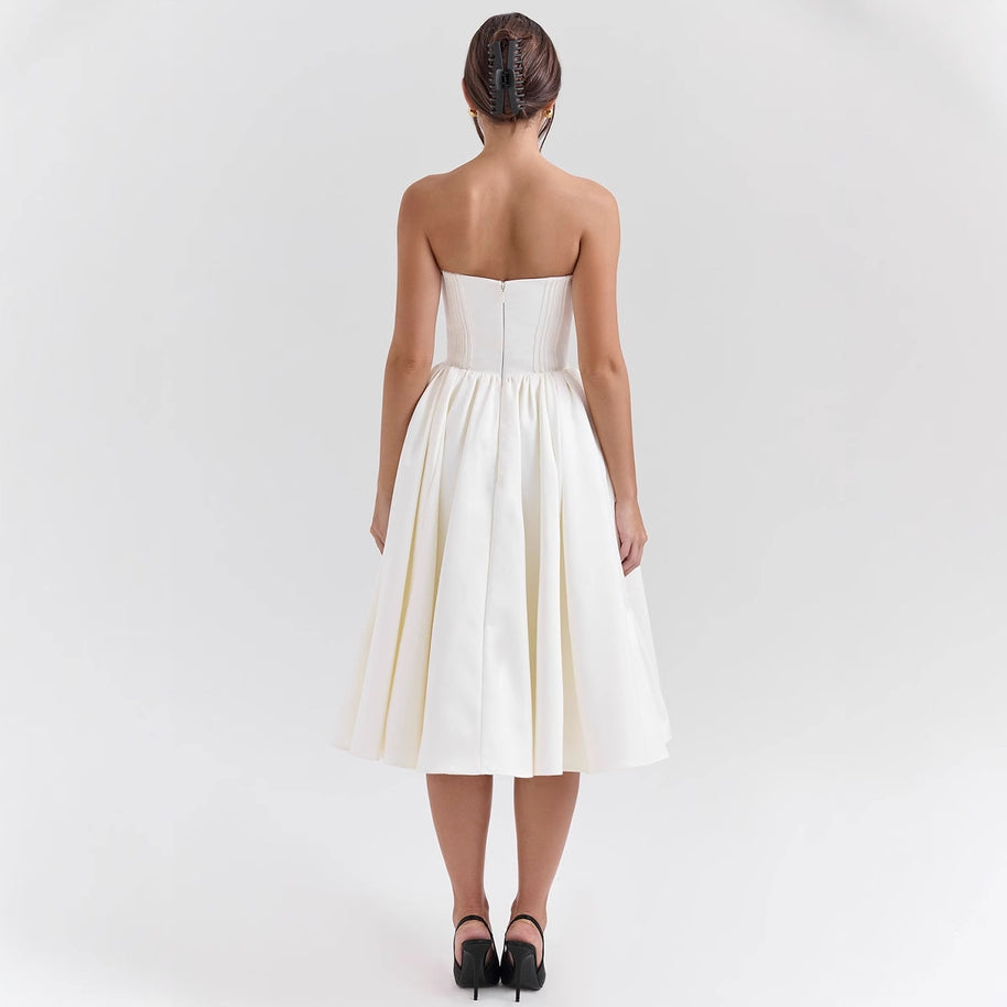 Damen Abendkleid mit strapless Design und voluminösem Rock WW
