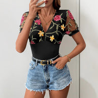 Damen Body mit floralem Spitzenbesatz und tiefem V-Ausschnitt WW