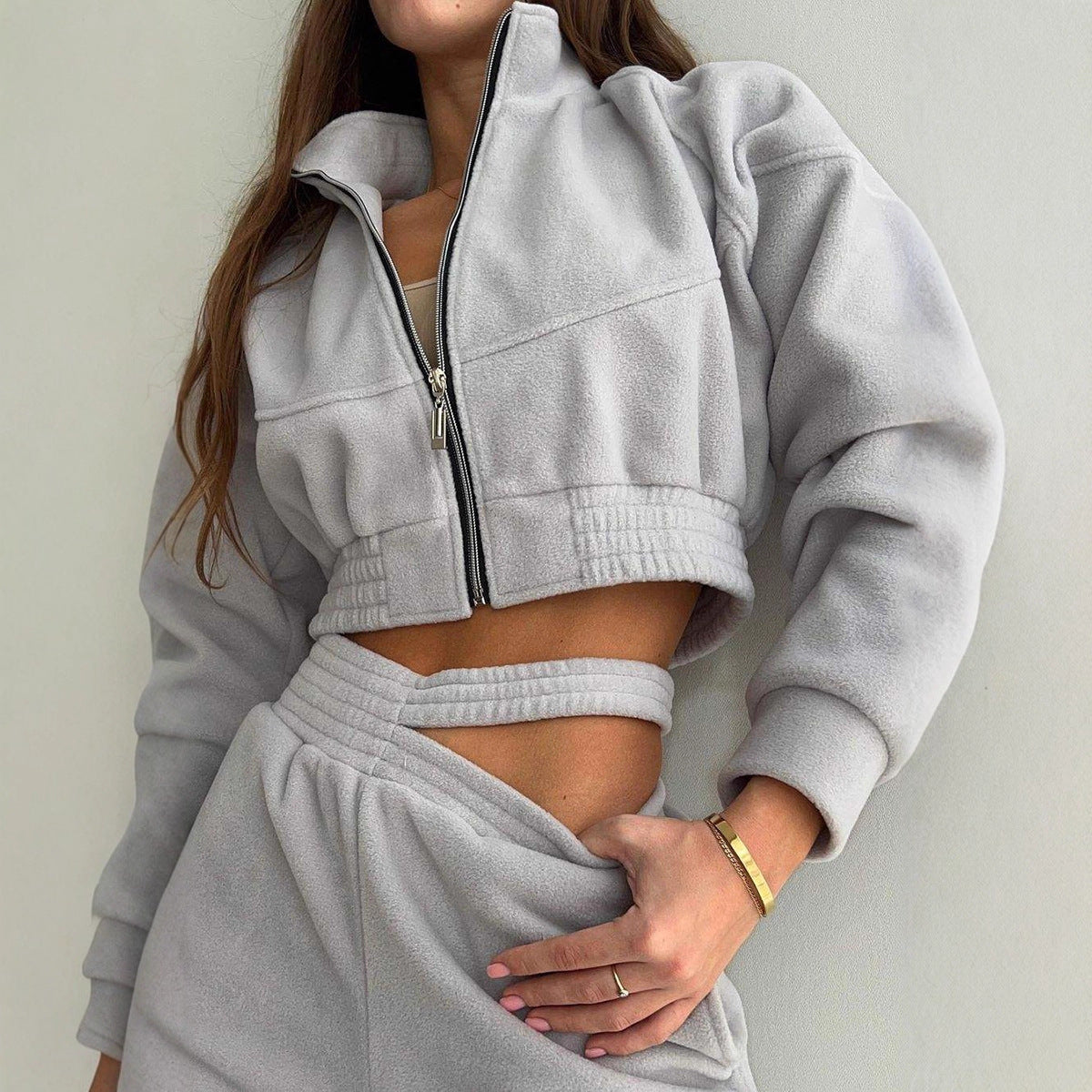 Damen Sportfreizeitanzug mit Cropped Jacke und elastischem Bund WW