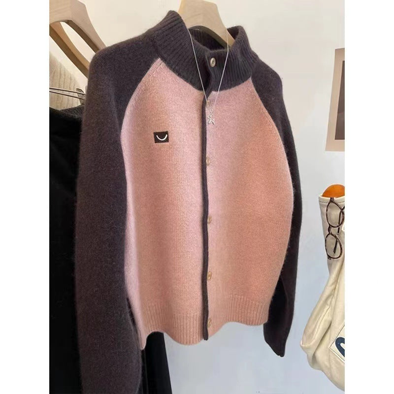 Damen Strickcardigan mit elegantem Kragen und Knopfdetails WW