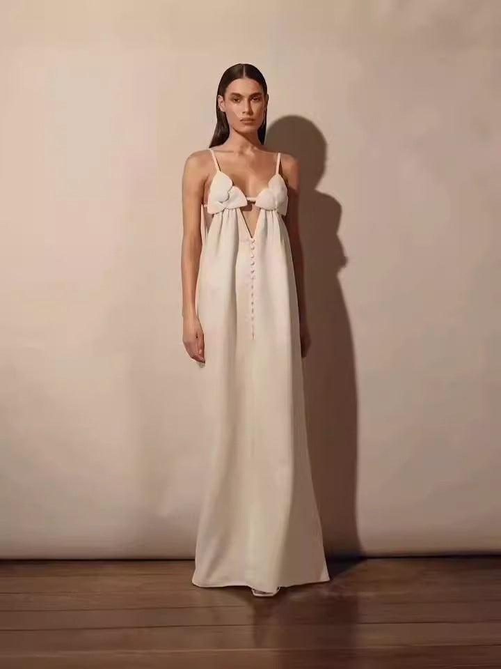 WW | Maxikleid mit V-Ausschnitt und Hohem Blumen-Schlitz