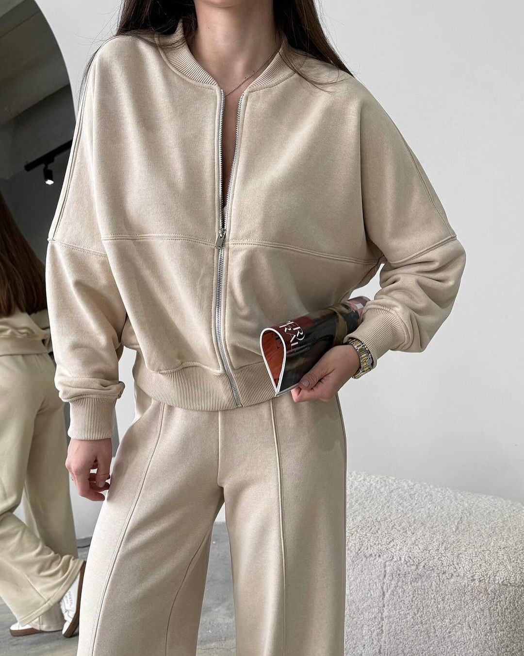 Damen Sportliches Lounge-Set mit Reißverschlussjacke und weiten Hosen WW