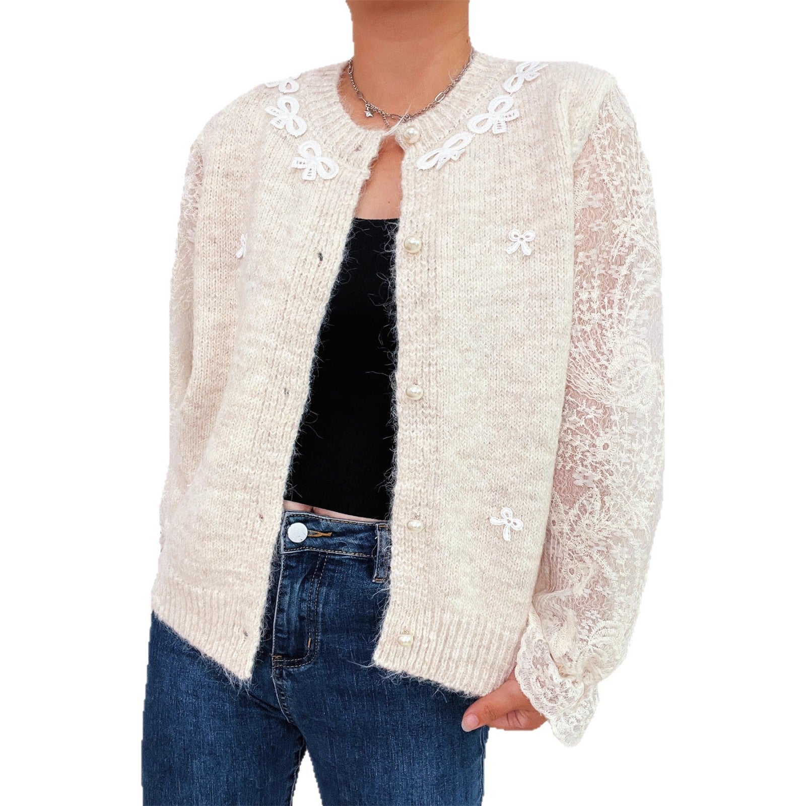 Damen Strickjacke mit romantischen Spitzendetails und eleganten Knopfverschlüssen WW