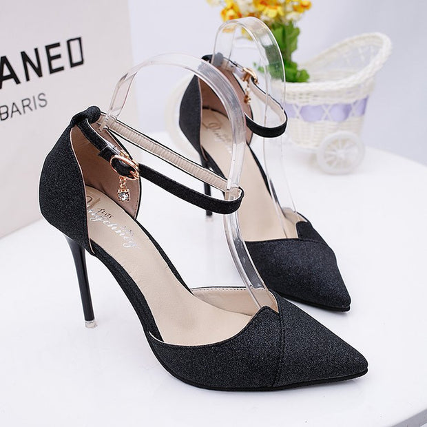 Damen Glitzernde Pumps mit Riemchen W&W