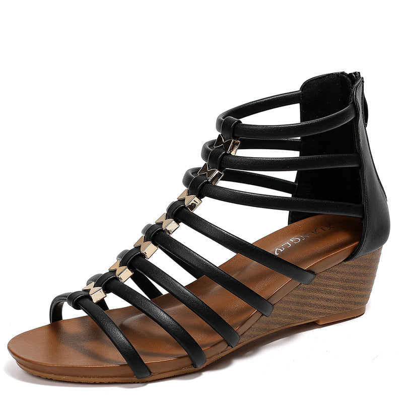 Damen Riemchen-Wedgesandalen mit eleganten Schmuckdetails WW