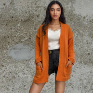 Damen Strickjacke mit großen Taschen und lässigem Schnitt WW