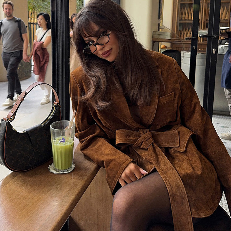 Damen Samt Blazerjacke mit Gürtel und eleganter Passform WW