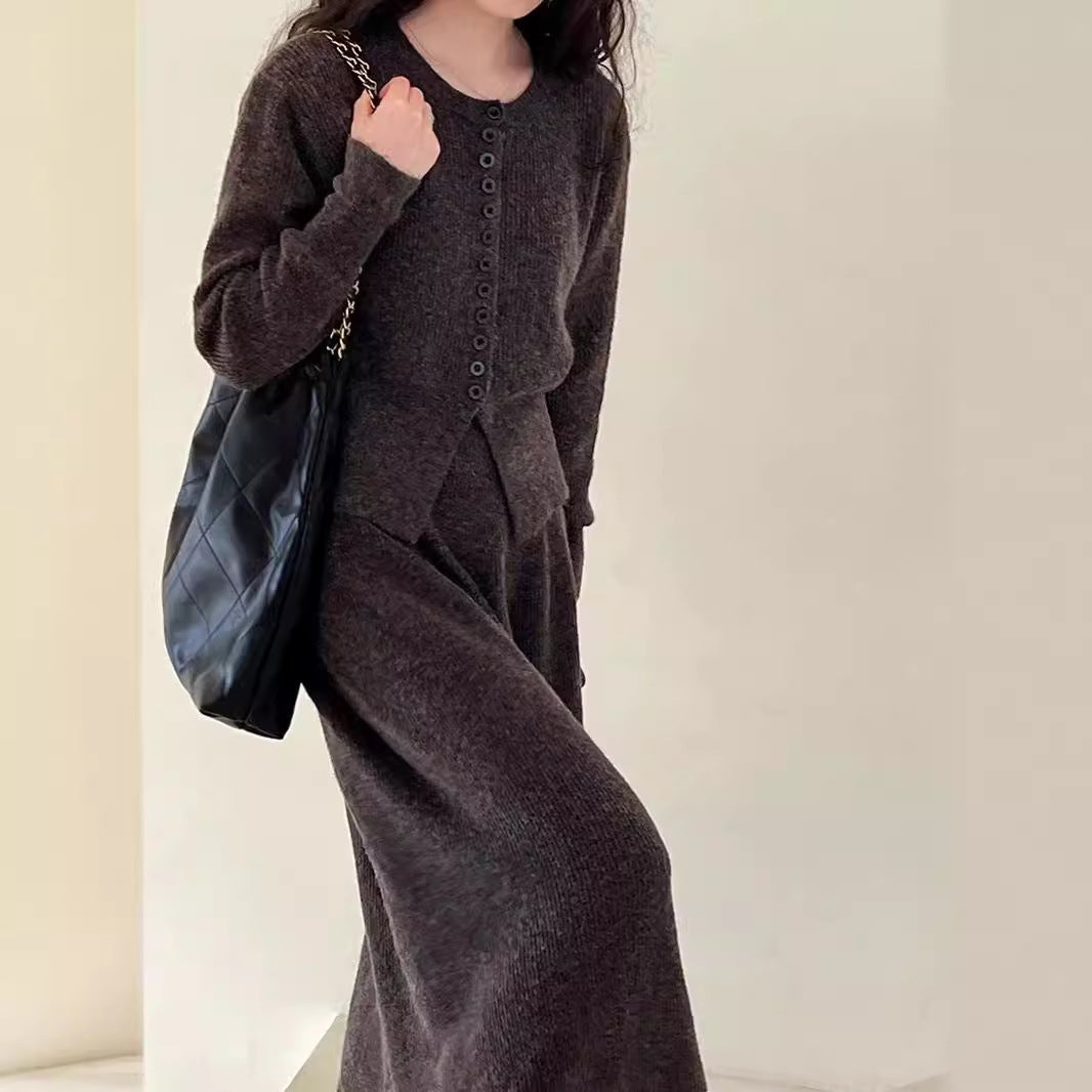 Damen Strickjacke mit Knopfdetails und eleganter Silhouette WW