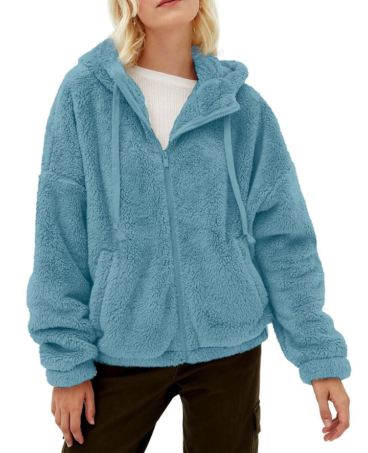 Damen Flauschige Kapuzenjacke mit praktischen Taschen und Reisverschluss W&W Mode