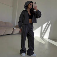 Damen sportliche Lifestyle-Jacke und Hose Kombination WW