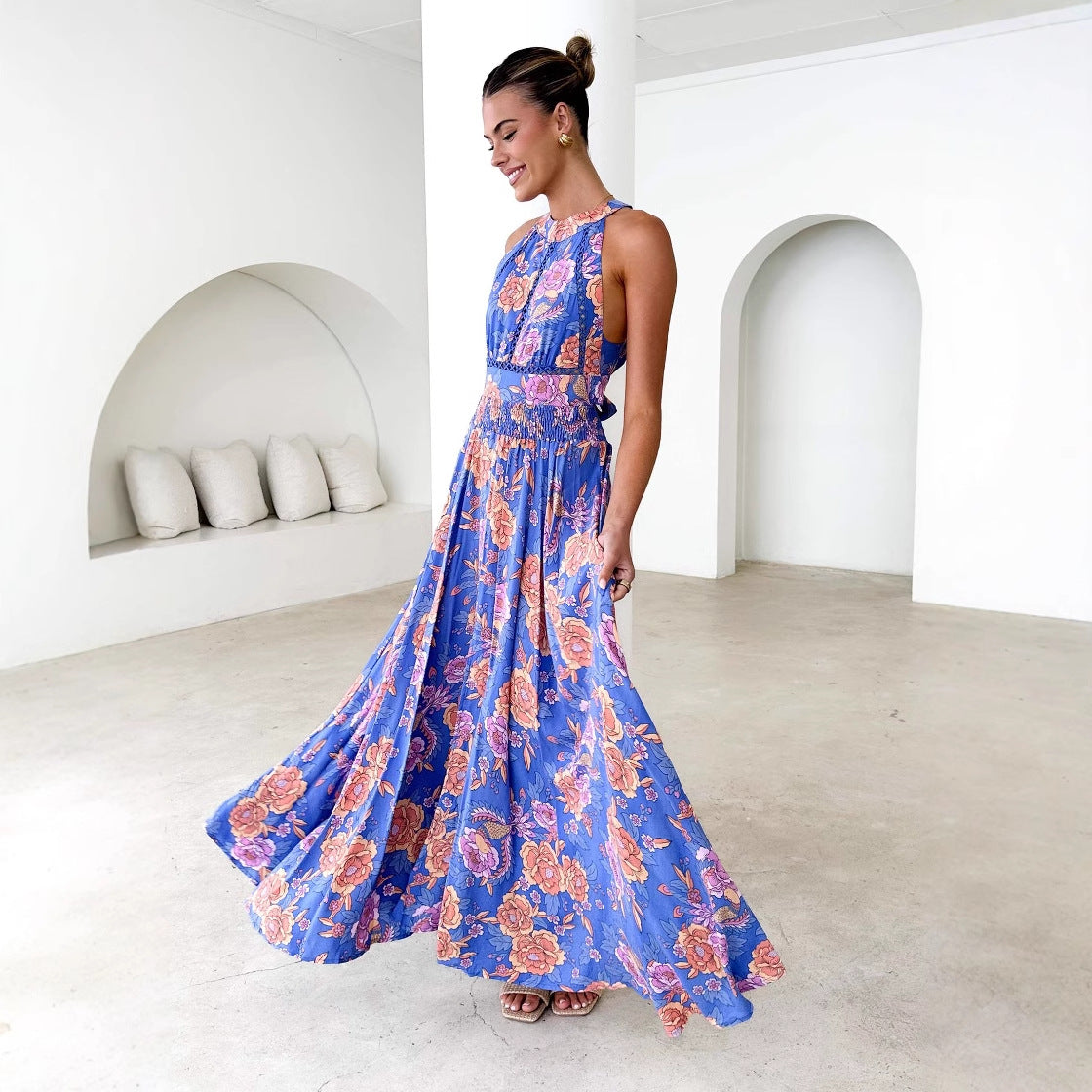 Damen Maxikleid mit hochgeschlossenem Ausschnitt und floralen Akzenten WW