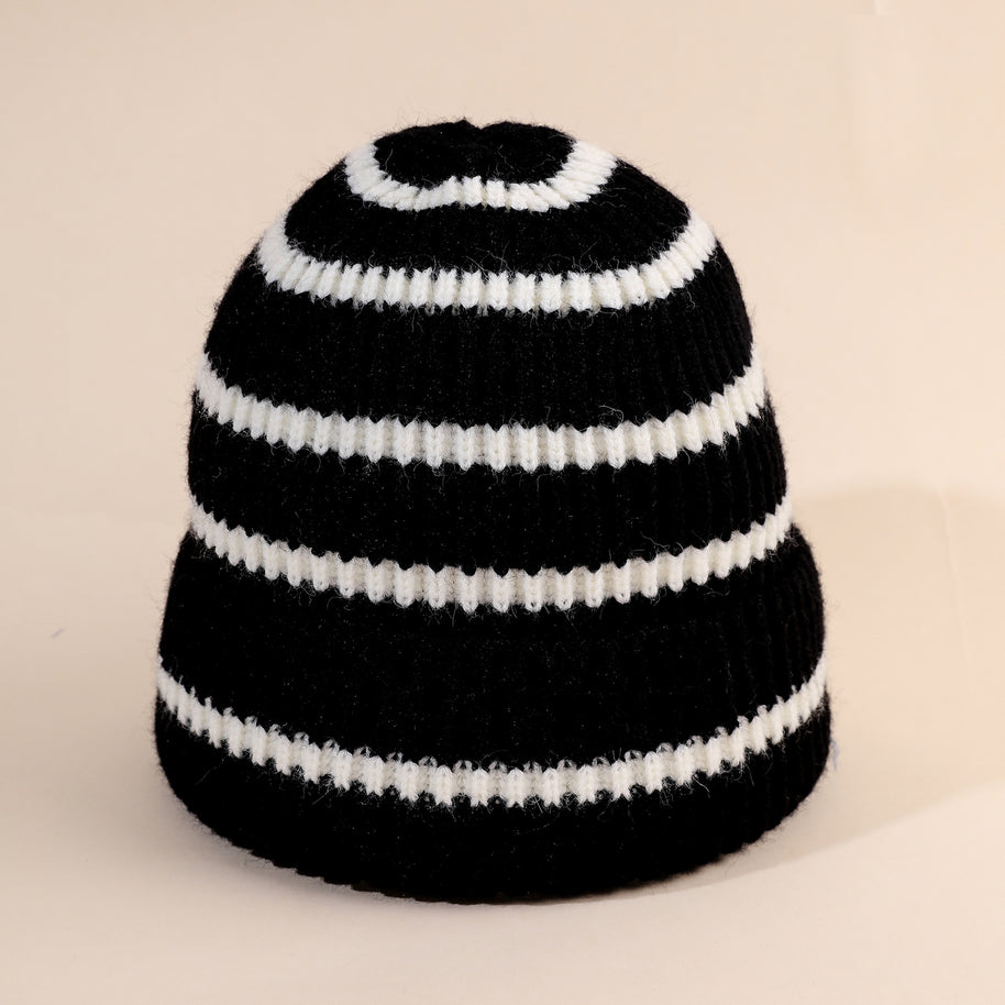 Damen Beanie-Mütze mit gestreiftem Design und weichem Innenfutter WW