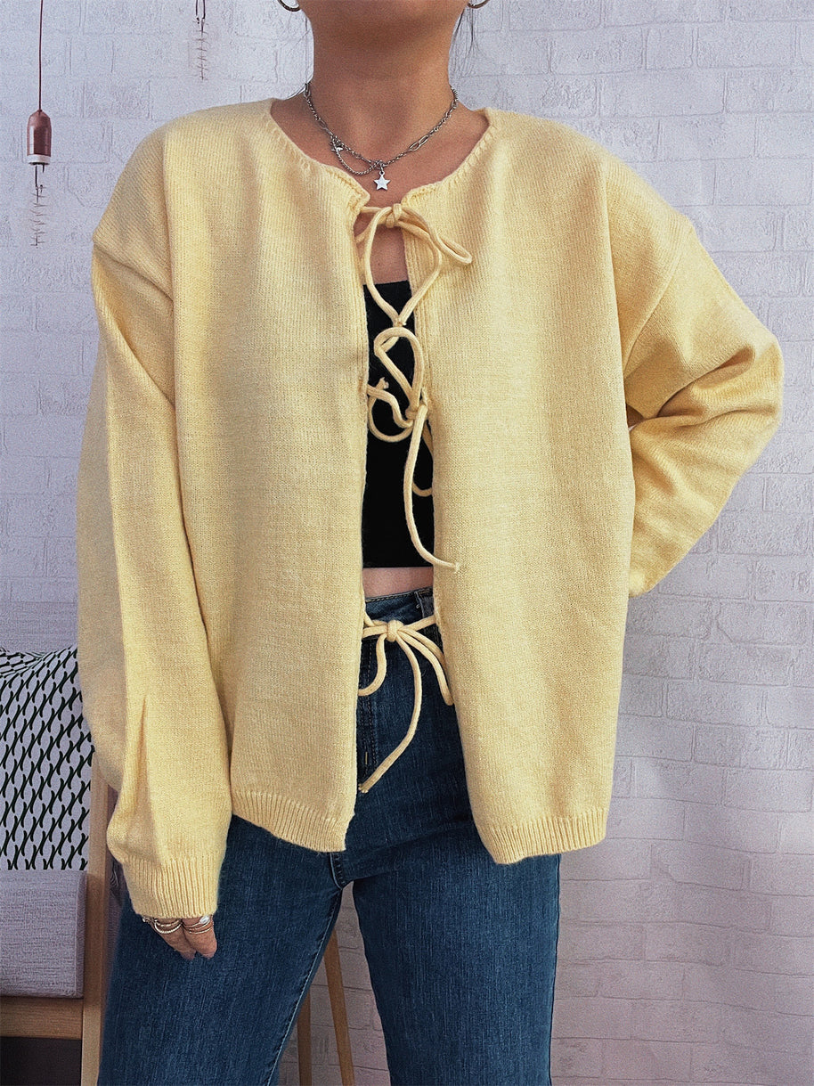 Damen Strickjacke mit dekorativem Schnürdesign und weitem Schnitt WW