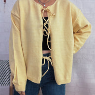 Damen Strickjacke mit dekorativem Schnürdesign und weitem Schnitt WW