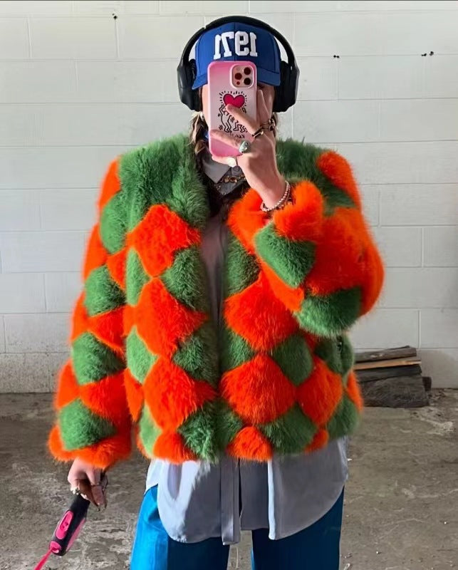 Damen auffällige Kunstpelzjacke mit innovativem Karomuster und kurzem Schnitt WW