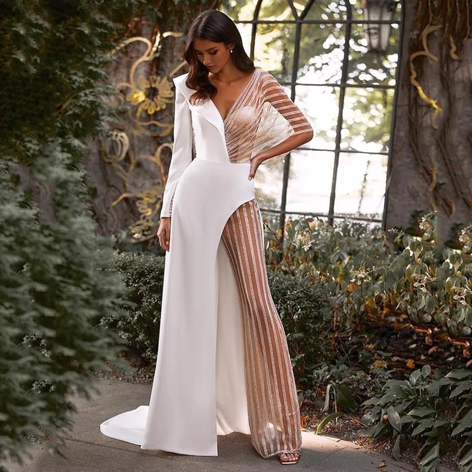 Playsuit mit Spitze, V-Ausschnitt und einfarbigem Design