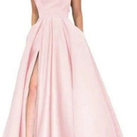 Damen Elegantes Maxikleid mit asymmetrischem Ausschnitt und hohem Beinschlitz WW