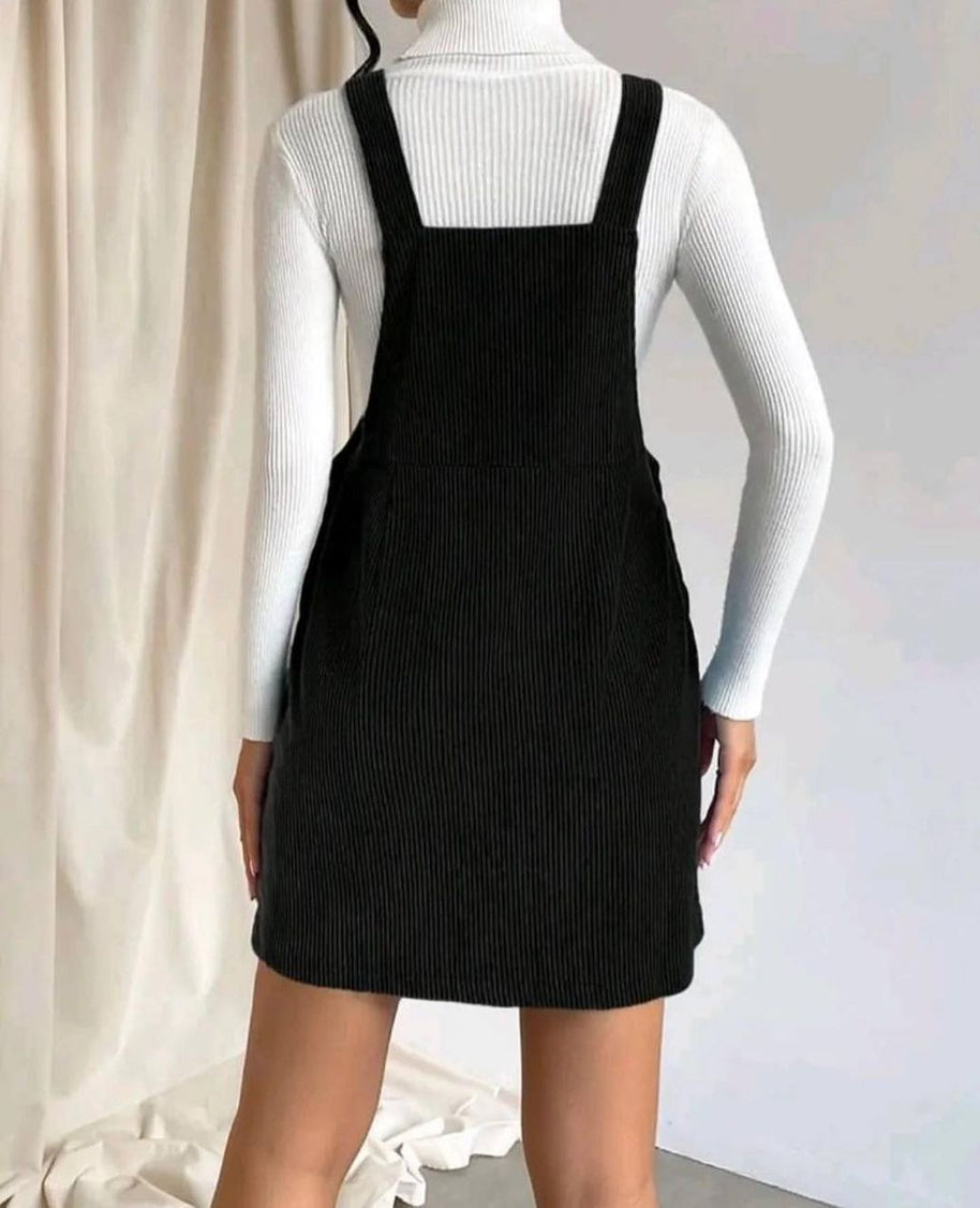 Damen Latzkleid aus Cord mit Knopfdetails WW