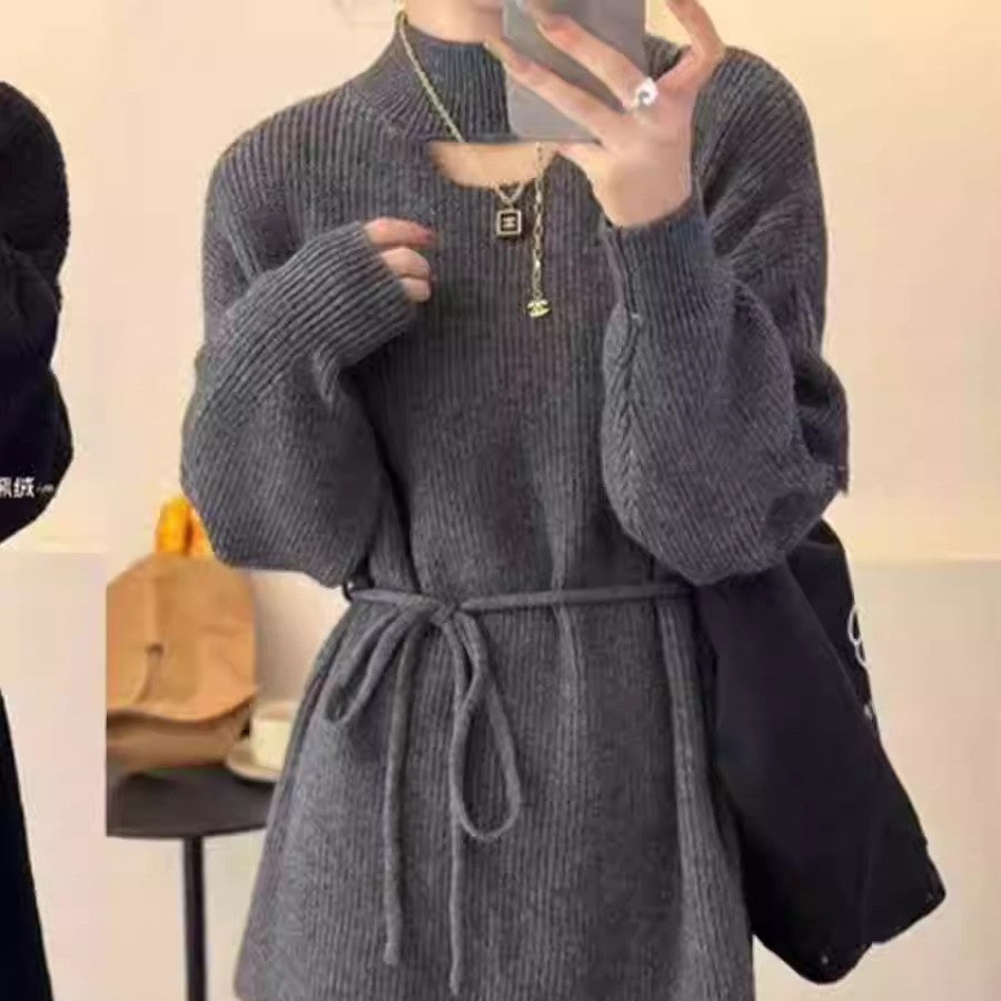 Damen Strickkleid mit hohem Kragen und eleganter Taillierung WW