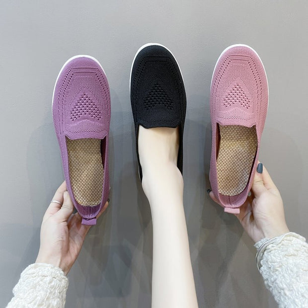 Damen bequeme Slip-On Sneakers mit atmungsaktiver Strick-Oberfläche W&W