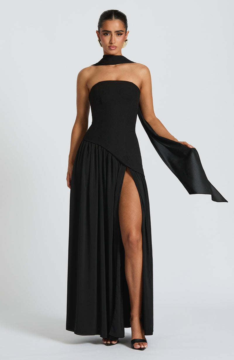 Damen Abendkleid mit asymmetrischem Schnitt WW