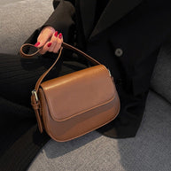 WW | Elegante handgefertigte Lederhandtasche