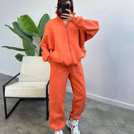 Damen bequemer und stilvoller Zip-Hoodie mit passenden Jogginghosen WW