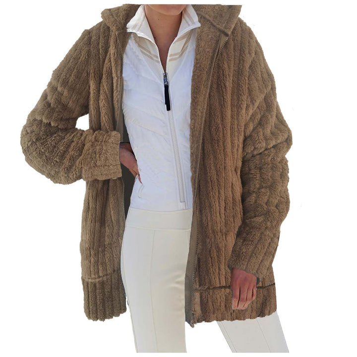 Damen Kuscheljacke mit weichem, strukturiertem Material und hohem Kragen W&W Mode
